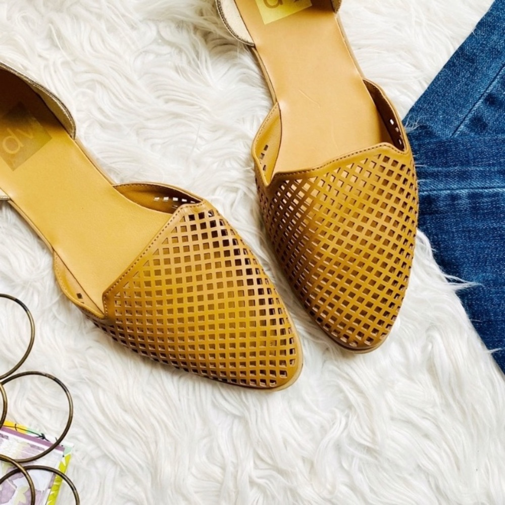 🔴 5/$45 SALE 🔴 DV/DOLCE VITA | Laynie D’orsay Flats